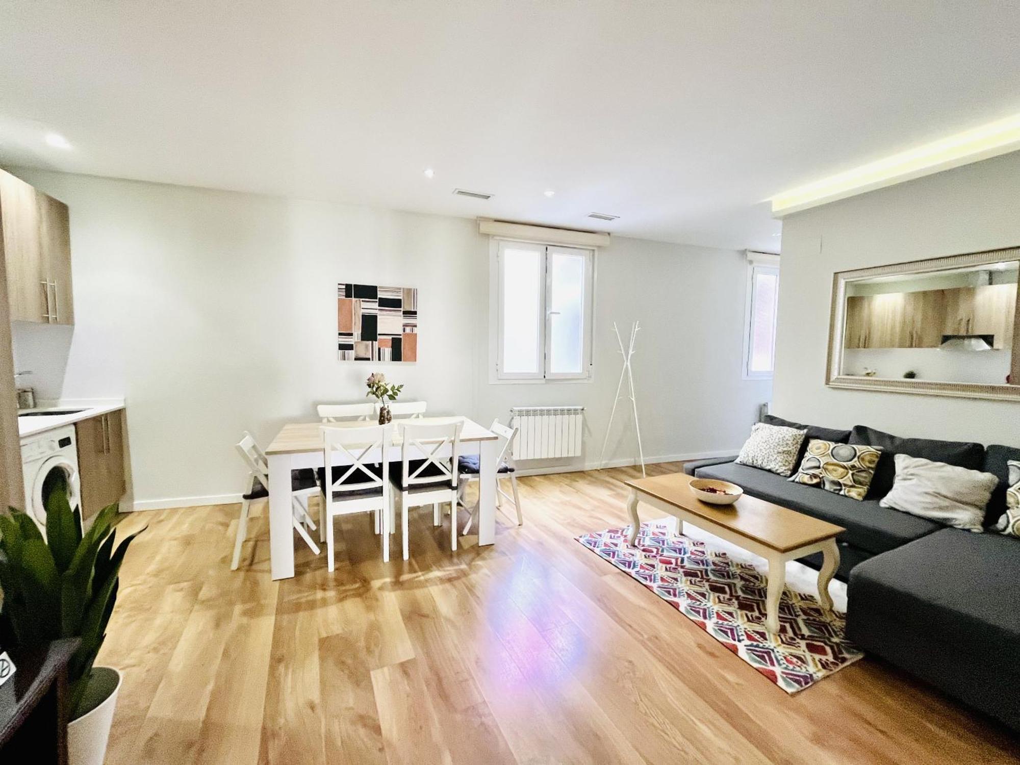 Dplace To Be - Luxury Apartment In Historic Center Madrid Dış mekan fotoğraf